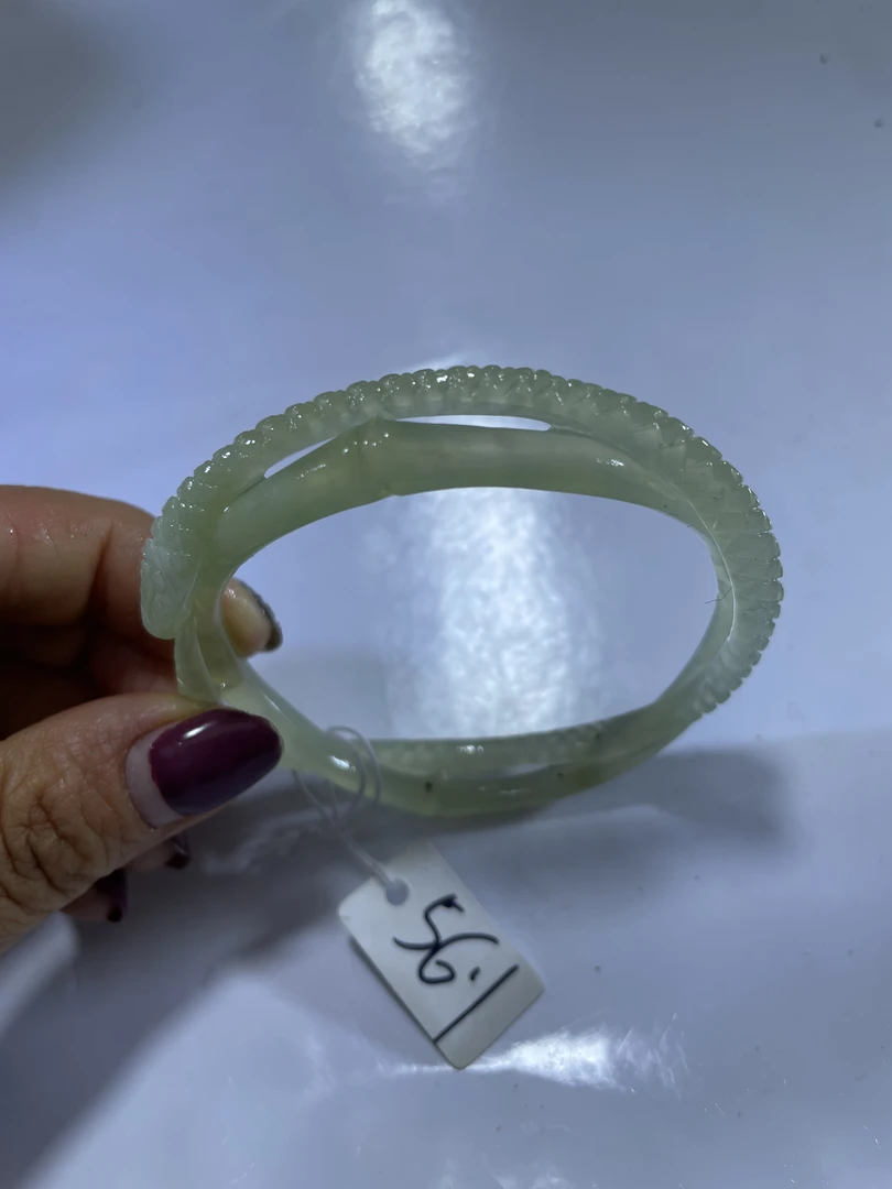 岫玉冰料带翠蛇盘竹56口径手镯140号