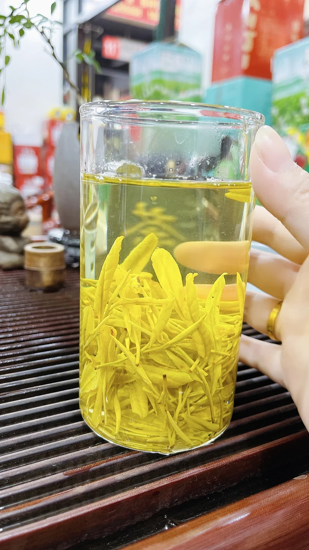 2·1·8核心产区黄金芽！兰花香醇厚！甘甜！柔和