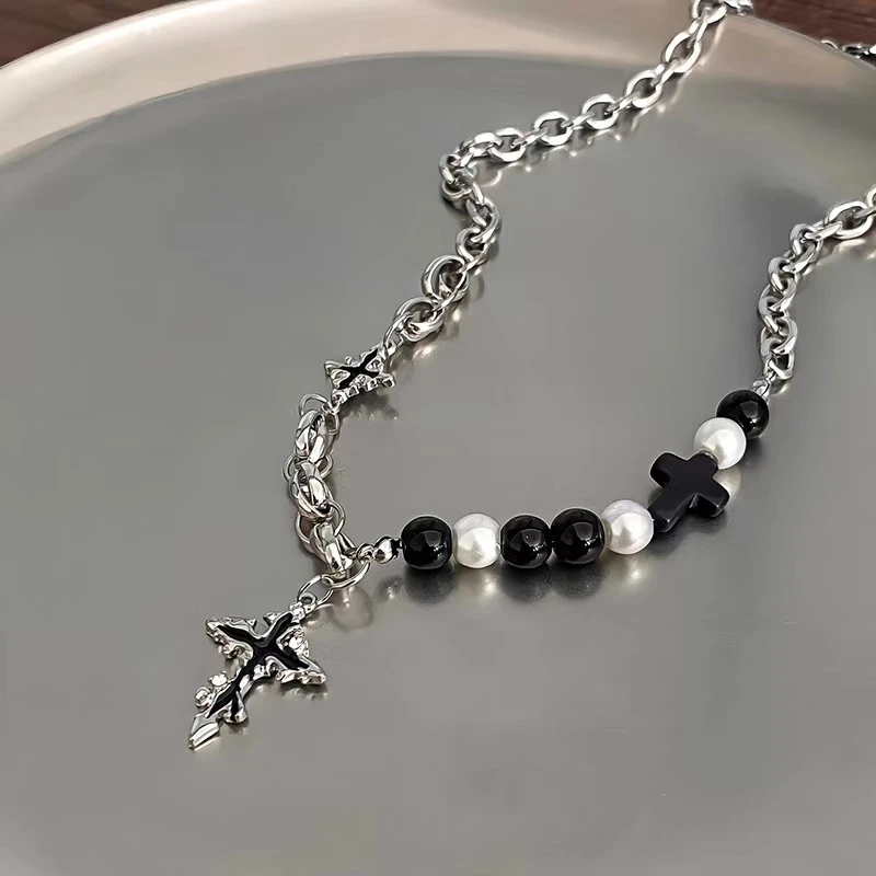 钛钢项链 暗黑风滴油十字架时尚百搭男女轻奢串珠手工拼接设计感