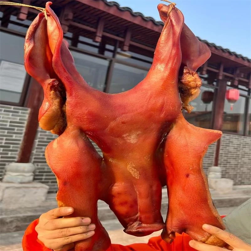 【向威专属】刘嘎公烟熏腊猪脸肉直播现称