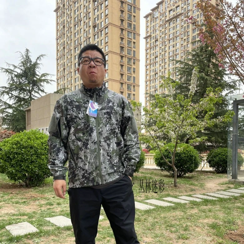 战术软壳迷彩防泼水耐磨透气夹克