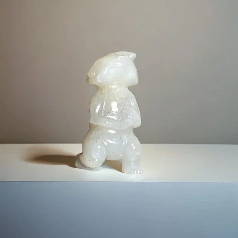 和田玉质如图所示方相士