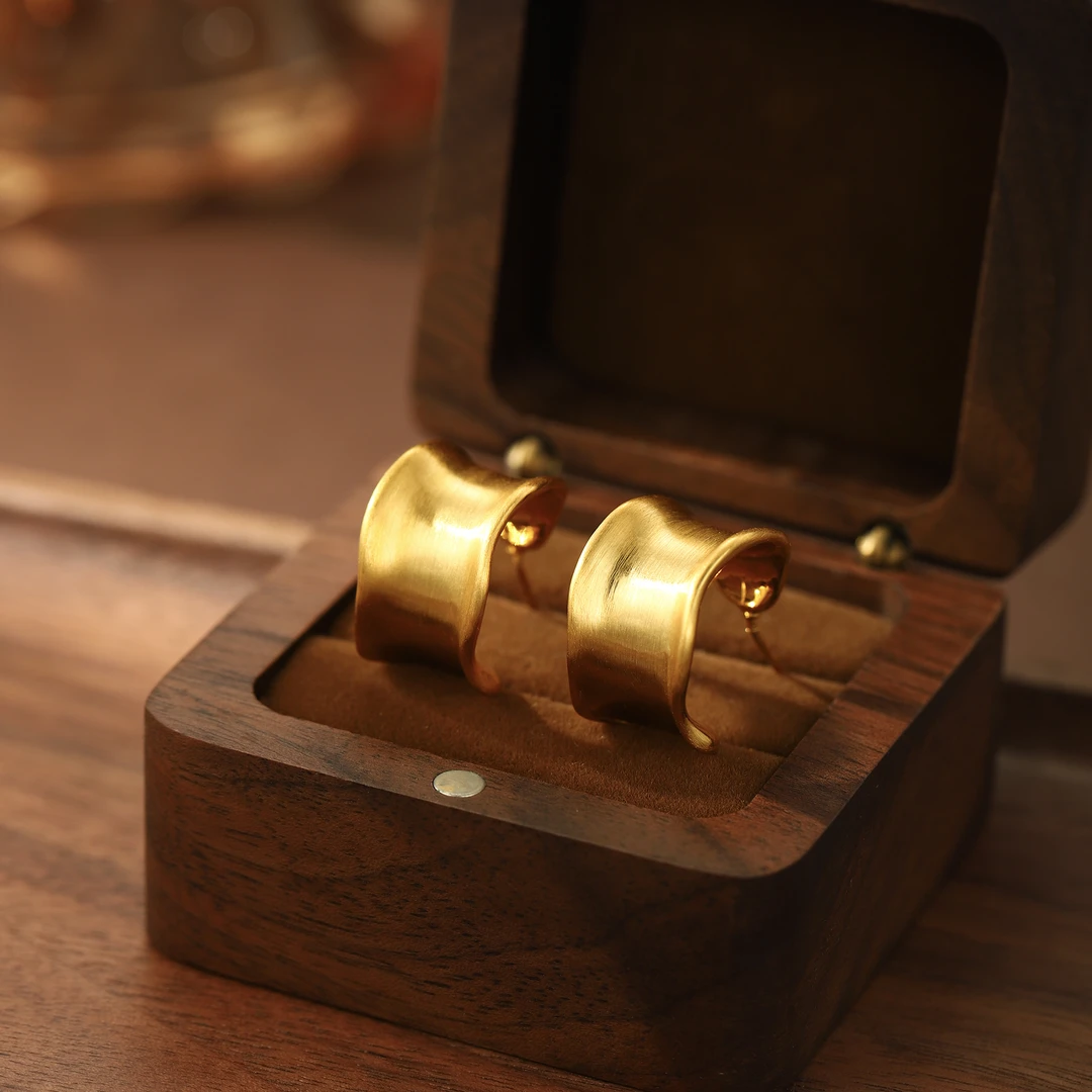 WANQI/万启 铜合金耳饰 925银针【绫罗】法式复古简约光面耳环X18