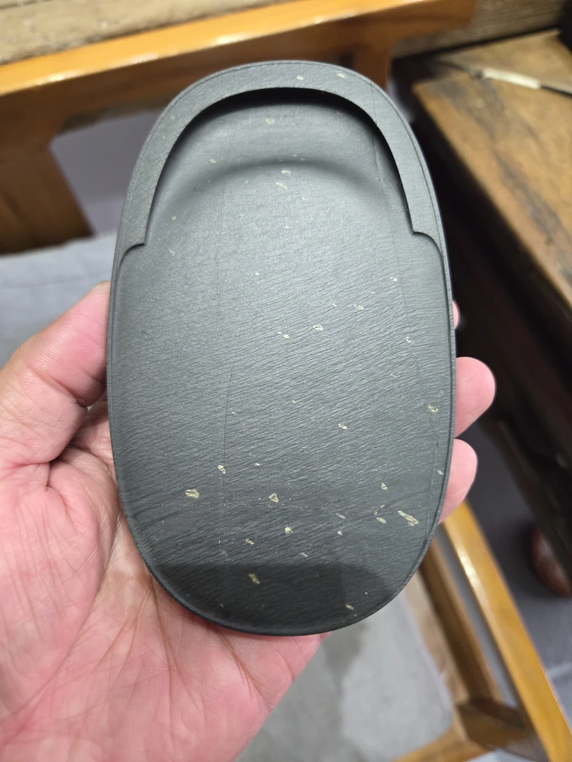 歙砚,老坑水舷细水波金星,椭圆门字砚,尺寸13/8/1.3cm