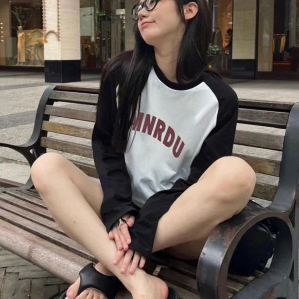 插肩袖简约长袖t恤女2023早秋新款打底衫设计感小众上衣宽松时尚