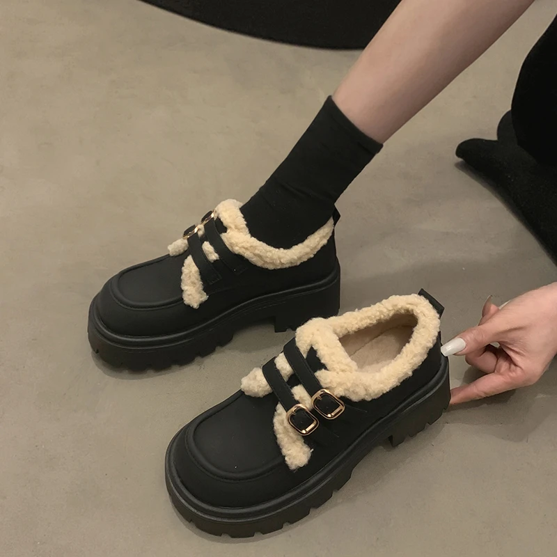 【现货】贾不假韩系单鞋女款2023冬季新款英伦复古皮带扣加绒小皮鞋