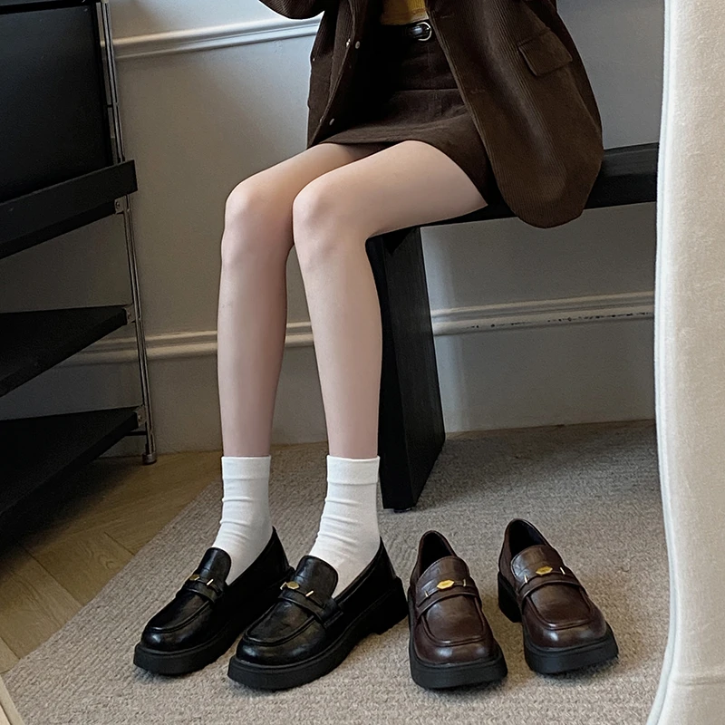 贾不假小皮鞋女款2025春季新款百搭休闲复古学院风低跟圆头乐福鞋