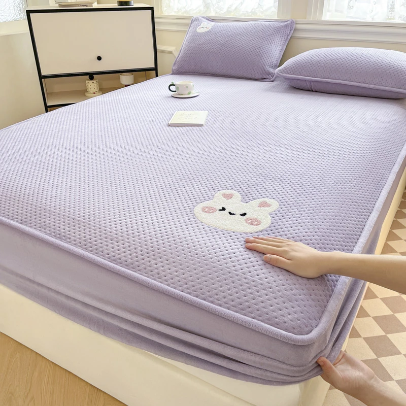 毛巾绣夹棉牛奶绒冬季床笠罩加绒加厚新款可爱风床垫保护罩床单套