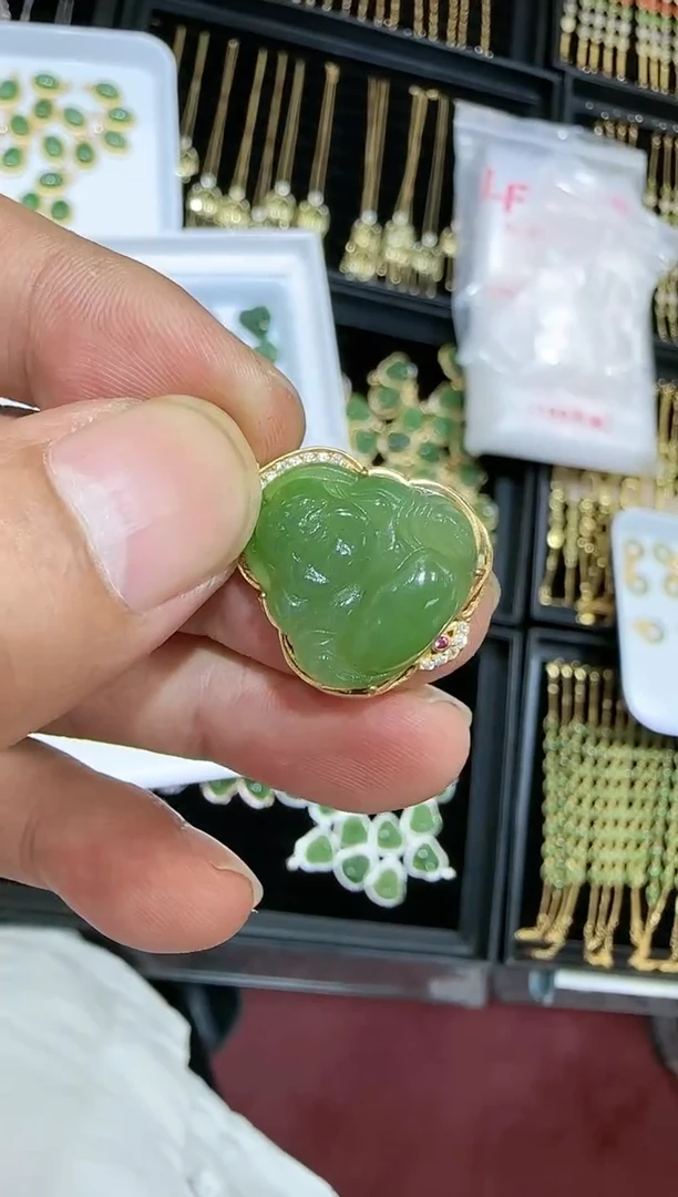 【闪购商品】和田玉颈饰银S925镀金镶嵌佛公多样性发一