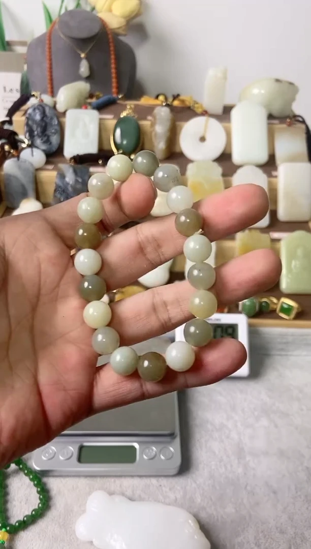 【闪购商品】和田玉颈饰未镶嵌手串