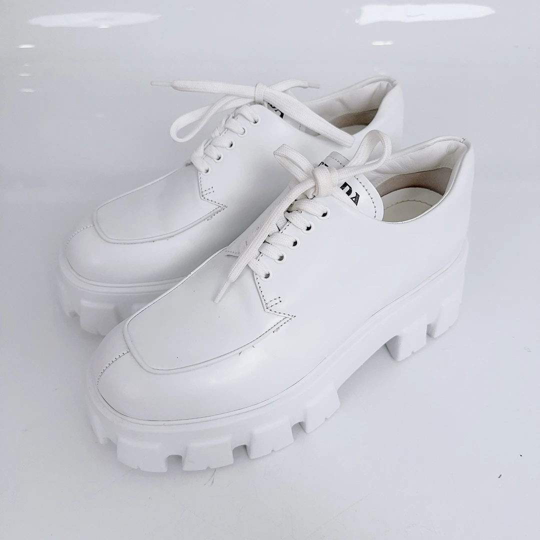 99新 Prada/普拉达 38.5码/Prada/厚底乐福鞋/98新/jm08392