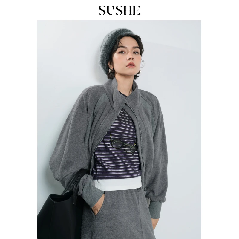 束皙SUSHE 浮笉 立领松弛感蝙蝠袖外套松紧懒人半身裙运动风套装