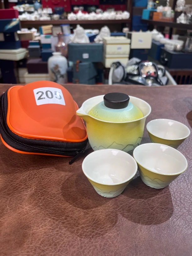 渐变黄旅行茶具一壶三杯205