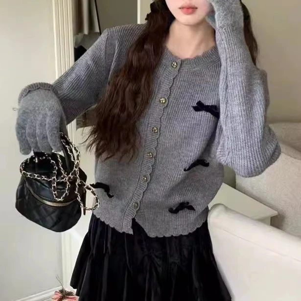 韩国chic冬季小众气质圆领蝴蝶结装饰宽松百搭针织开衫毛衣外套女