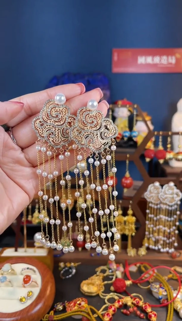 【闪购商品】351号美人卷珠帘花丝镶嵌款耳钉