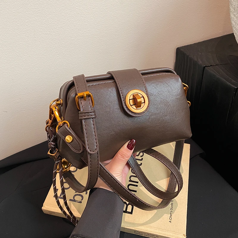 【妮可专属】2024时尚穿衣百搭轻奢女士斜挎单肩包1139咖色