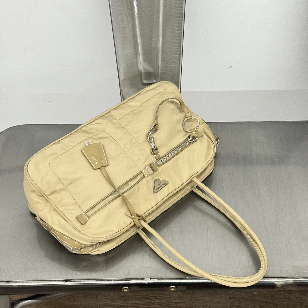 95新 Prada/普拉达 藤象/单肩包