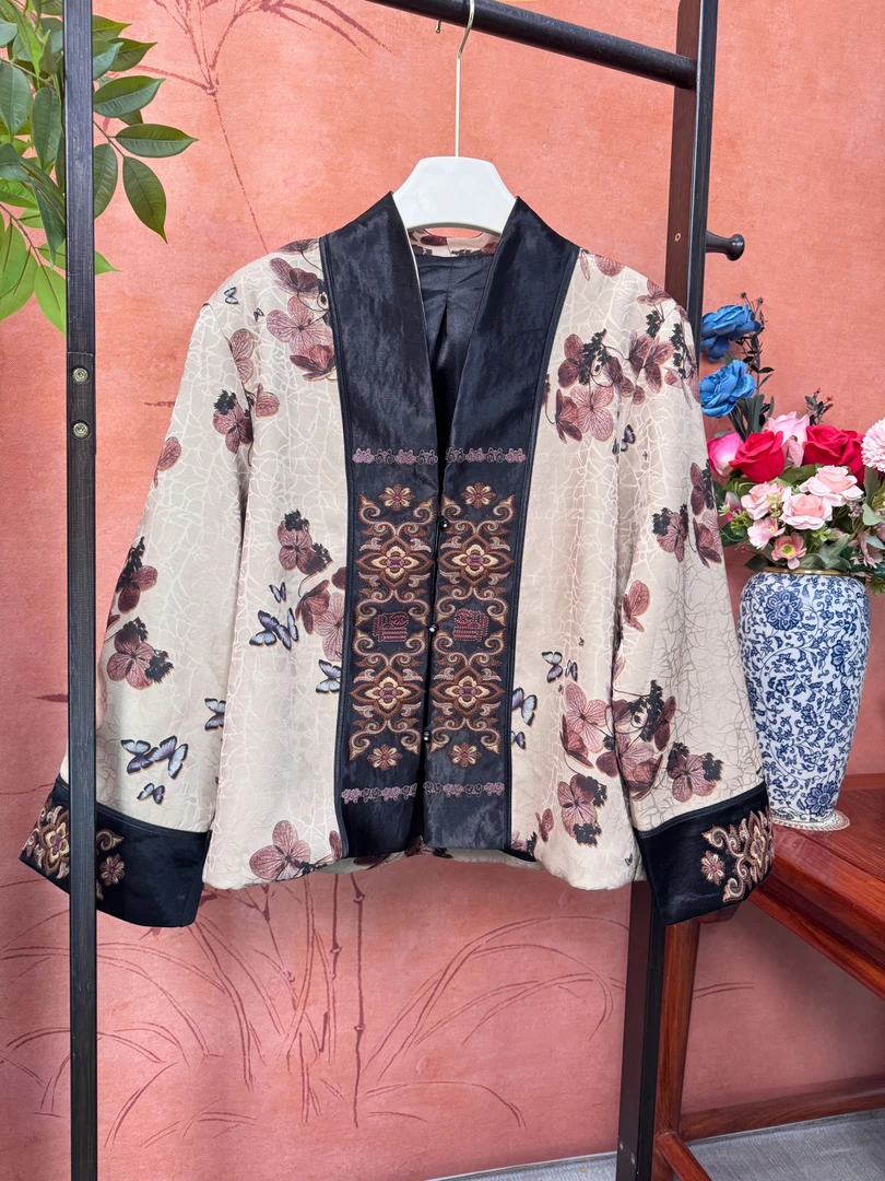 新中式手工高定刺绣加厚龟裂外套 上衣