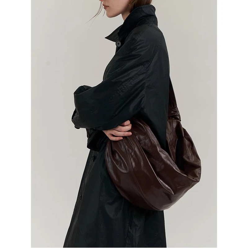 iLEFT左边日常穿搭配饰  纸感油蜡皮真皮头层牛皮斜挎包大容量包