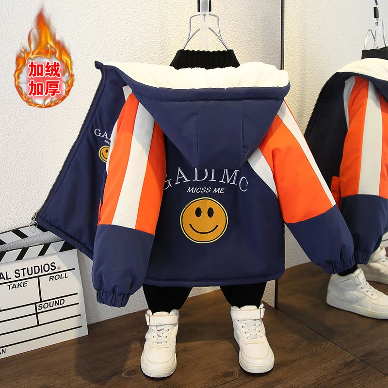 男童加绒加厚外套秋冬2023新款女童冲锋衣中大童防风保暖连帽上衣
