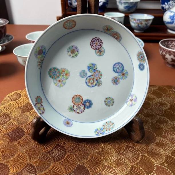 空山明月斗彩皮球花壶承