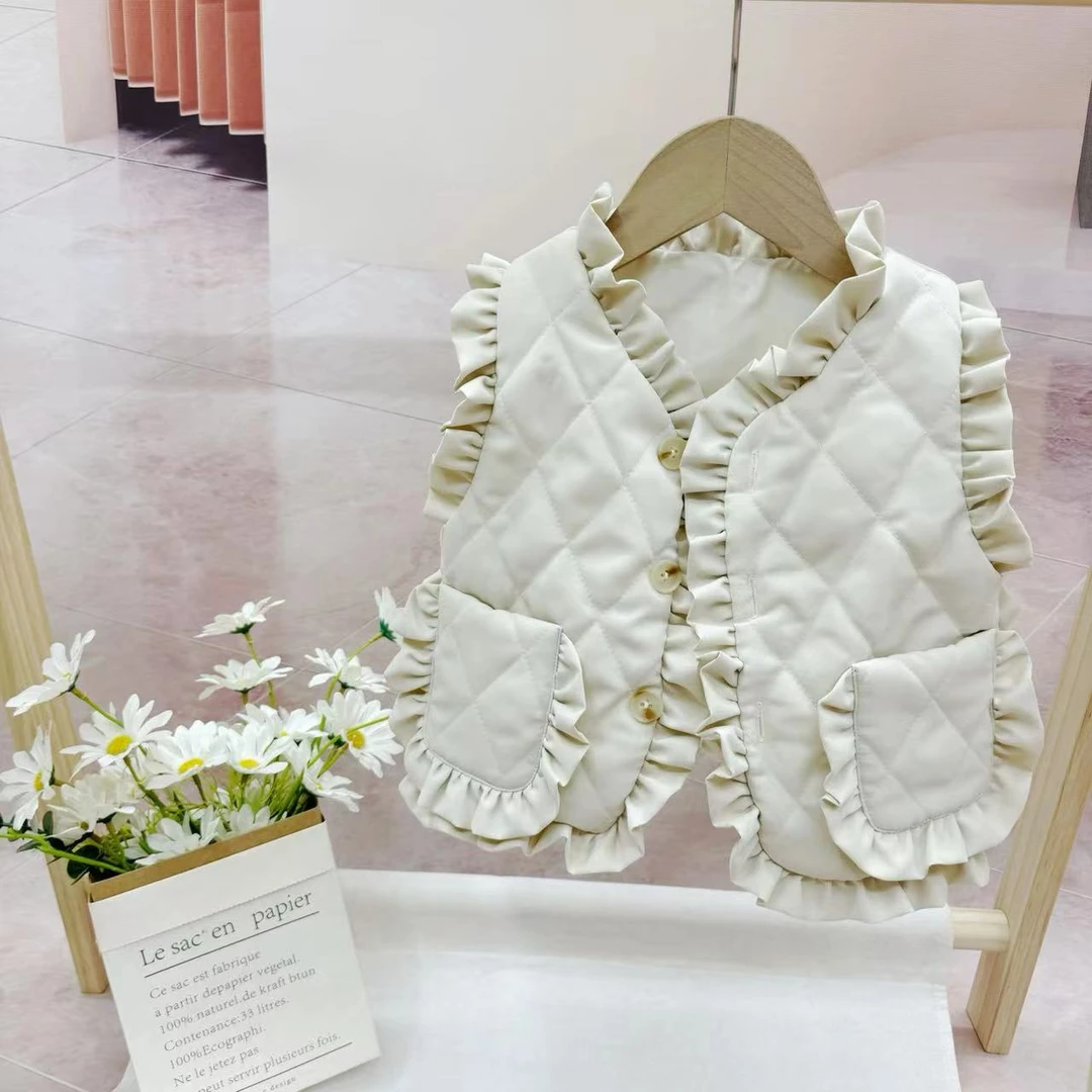 新款秋款净色马甲花边真口袋洋气女宝宝外出服