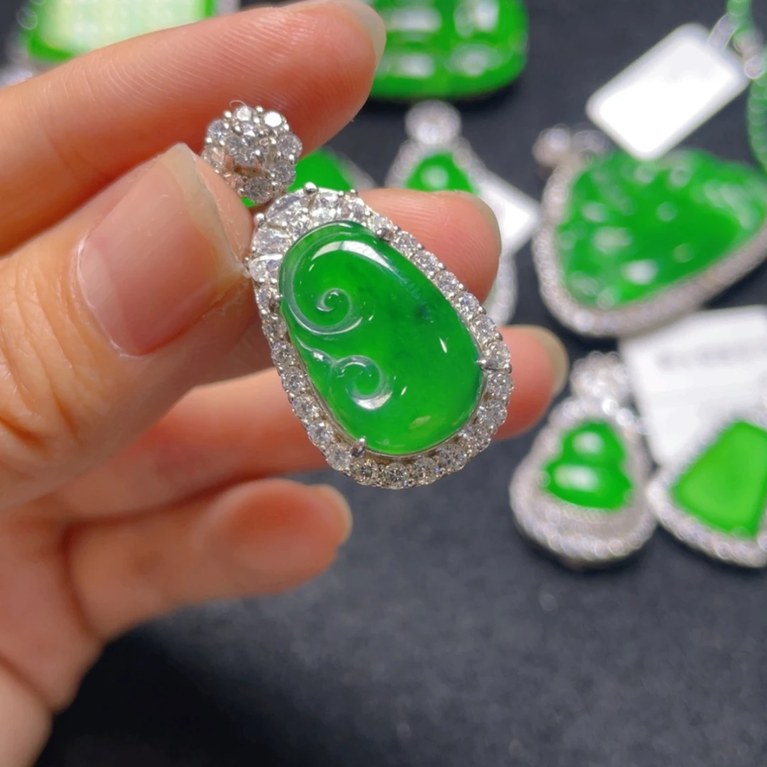 【闪购商品】翡翠吊坠银S925镶嵌