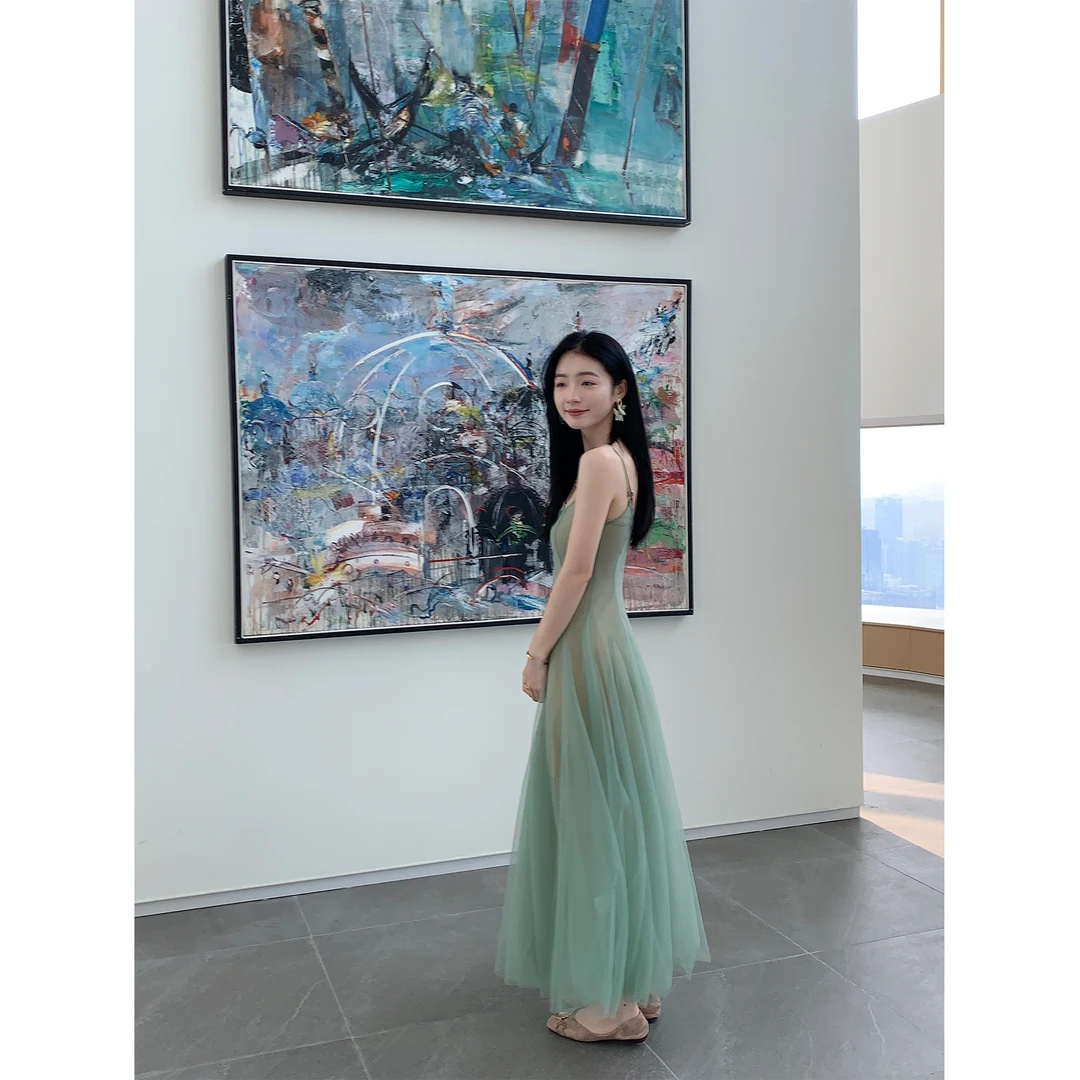 闭店青青《繁星入夏》吊带连衣裙U领网纱连衣裙绿色设计感二件套