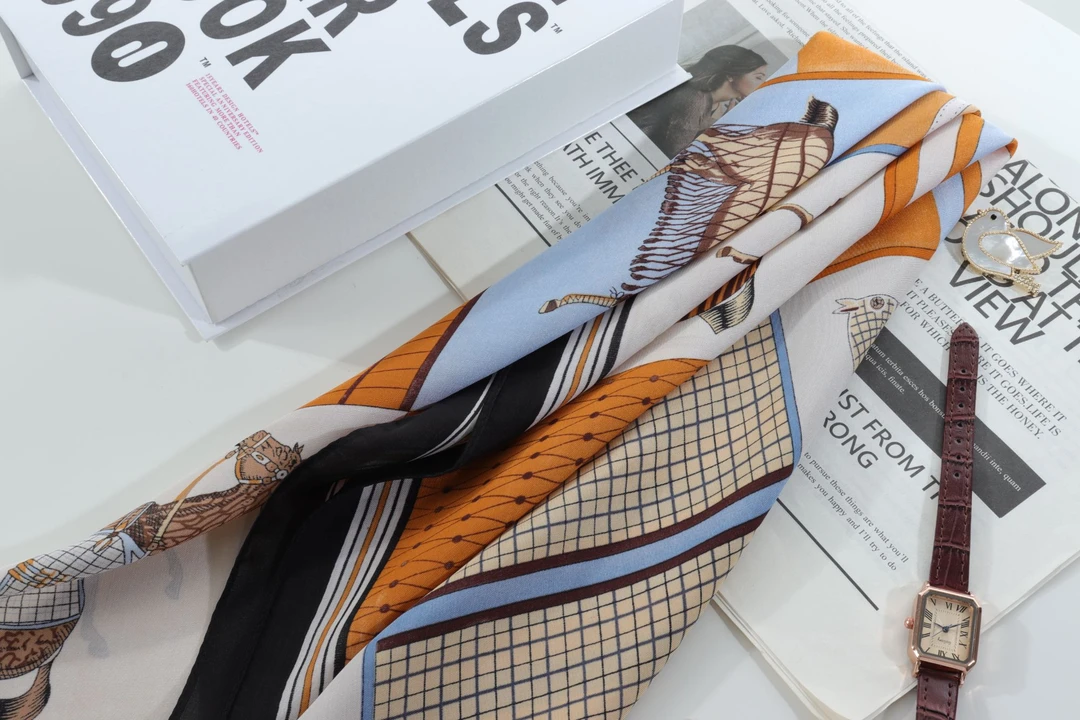 [方形时尚飘带] 丝巾女2024新款系脖围巾搭配妈妈高级感礼物-P811