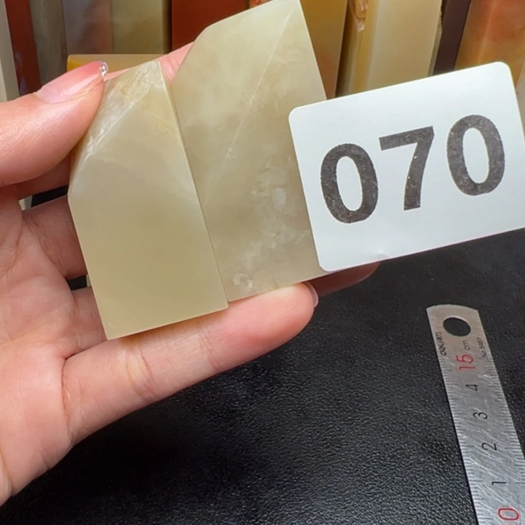 【闪购商品】老挝石对*室