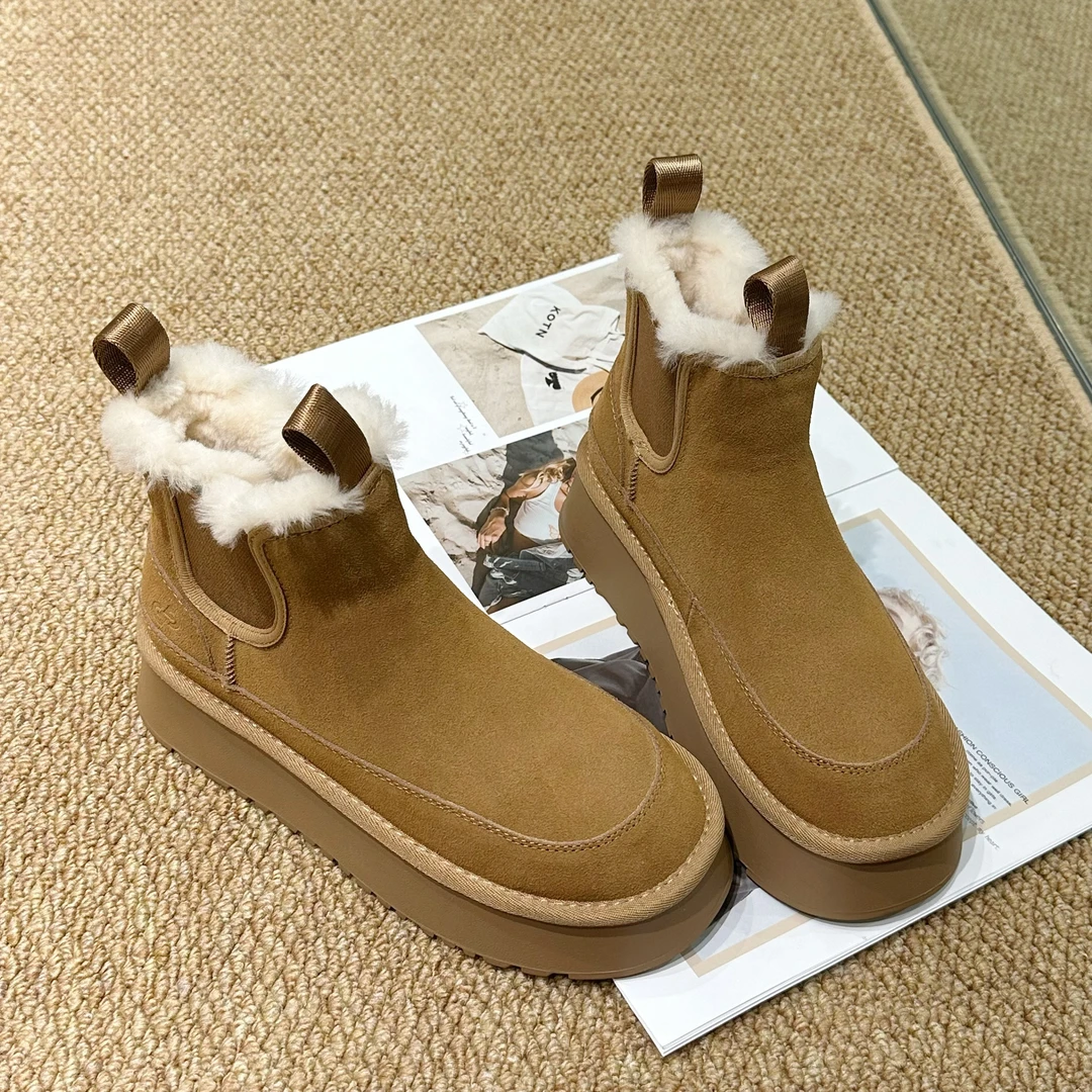 跟高4.5cm牛皮反绒加厚雪地靴24冬季新款厚底短靴简约经典8850