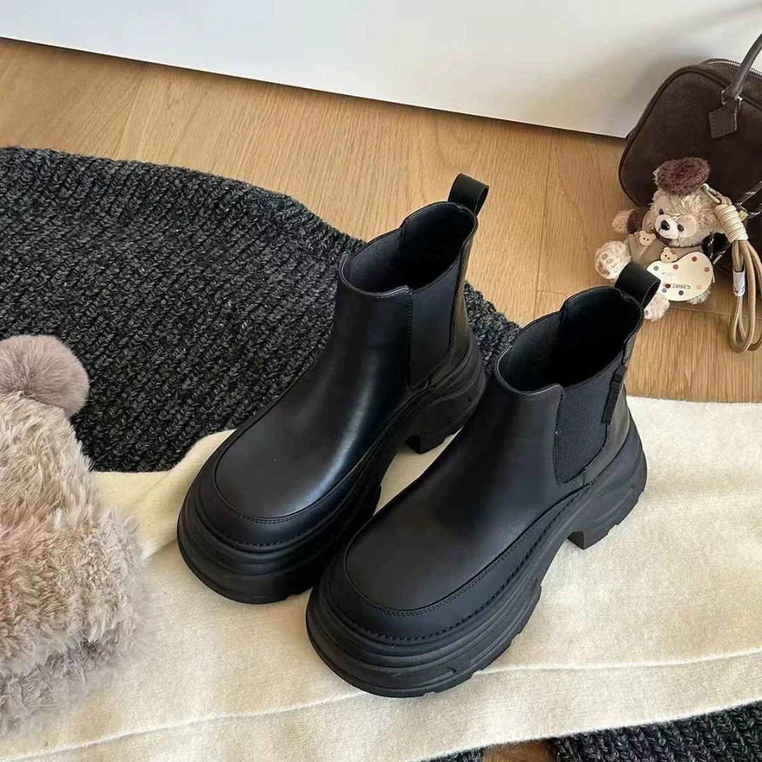 3011-1欧美风百搭女短靴秋冬新款切尔西靴时尚马丁靴