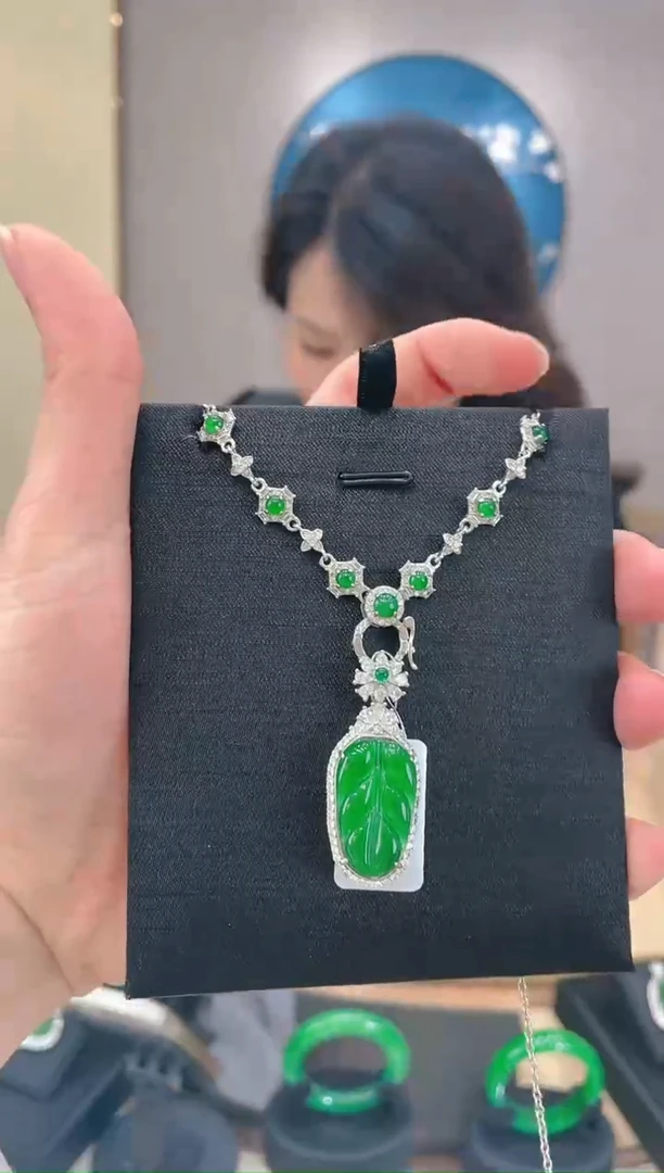 【闪购商品】翡翠吊坠银S925镶嵌60112天然翡翠A货吊坠一套多样性发