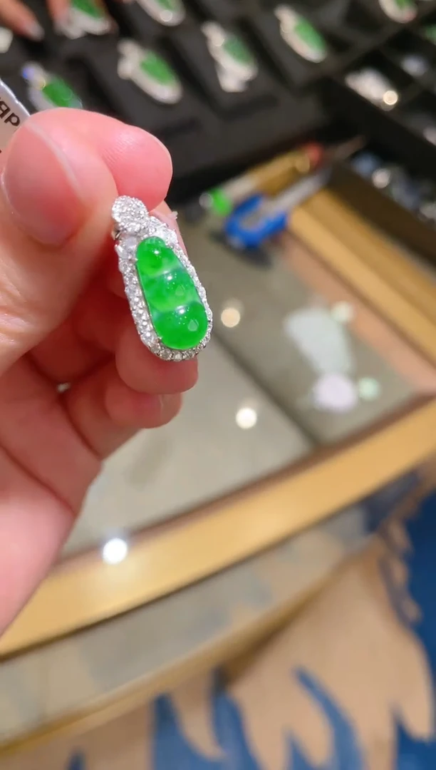 【闪购商品】翡翠吊坠银S925镶嵌13856天然翡翠A货吊坠多样性发