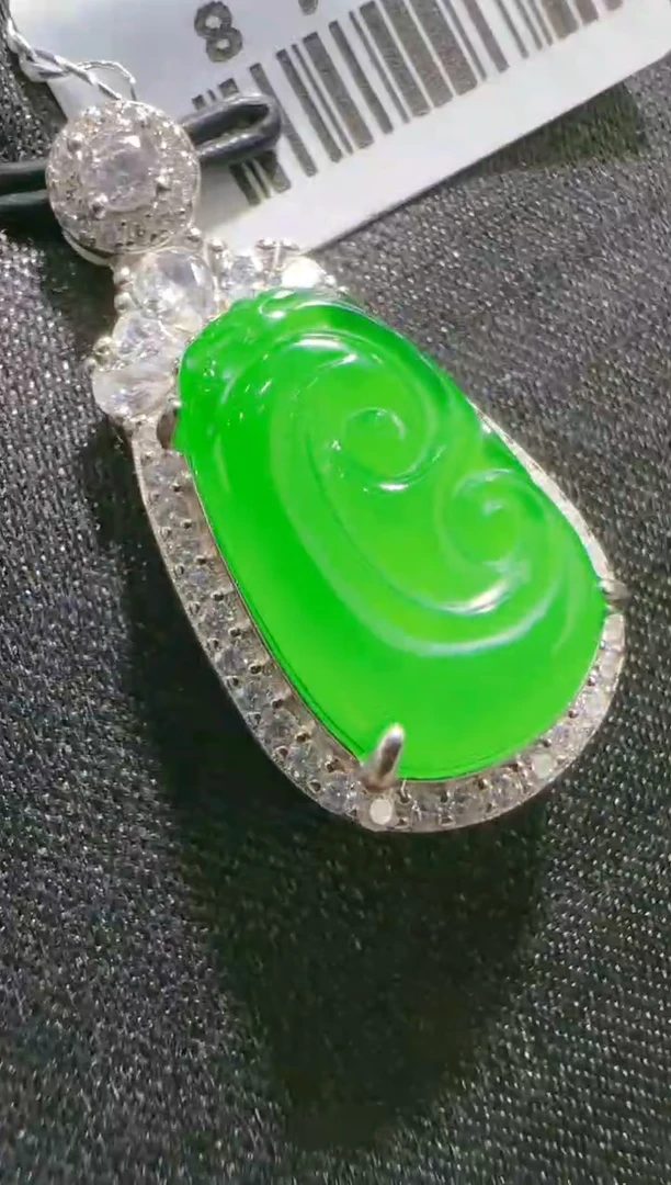 60048天然A货翡翠多样性发一件