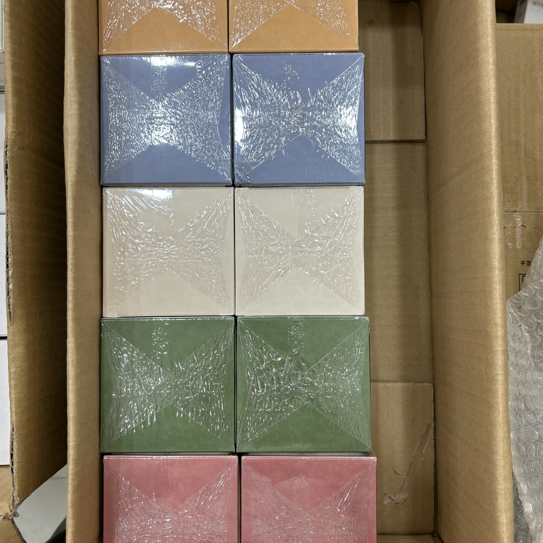 很好闻的冰激凌质地的身体冷霜
