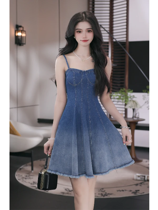 依漾Y-【西部画报】新款显瘦收腰设计感连衣裙-B7152K