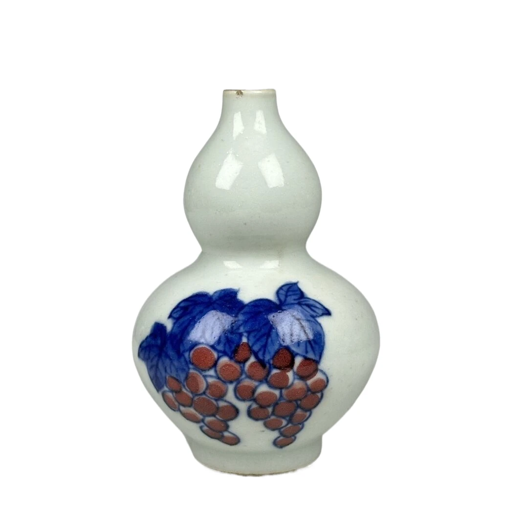 青花釉里红葡萄纹葫芦瓶5191