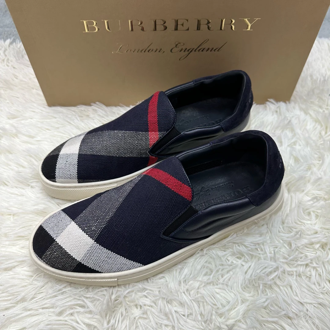 全新未使用 BURBERRY/博柏利 经典帆布蓝色格纹休闲时尚 一脚蹬
