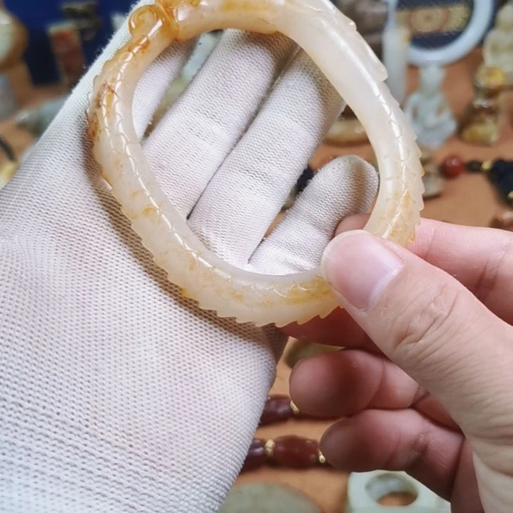 和田玉(糖玉)挂件未镶嵌淘*鬼