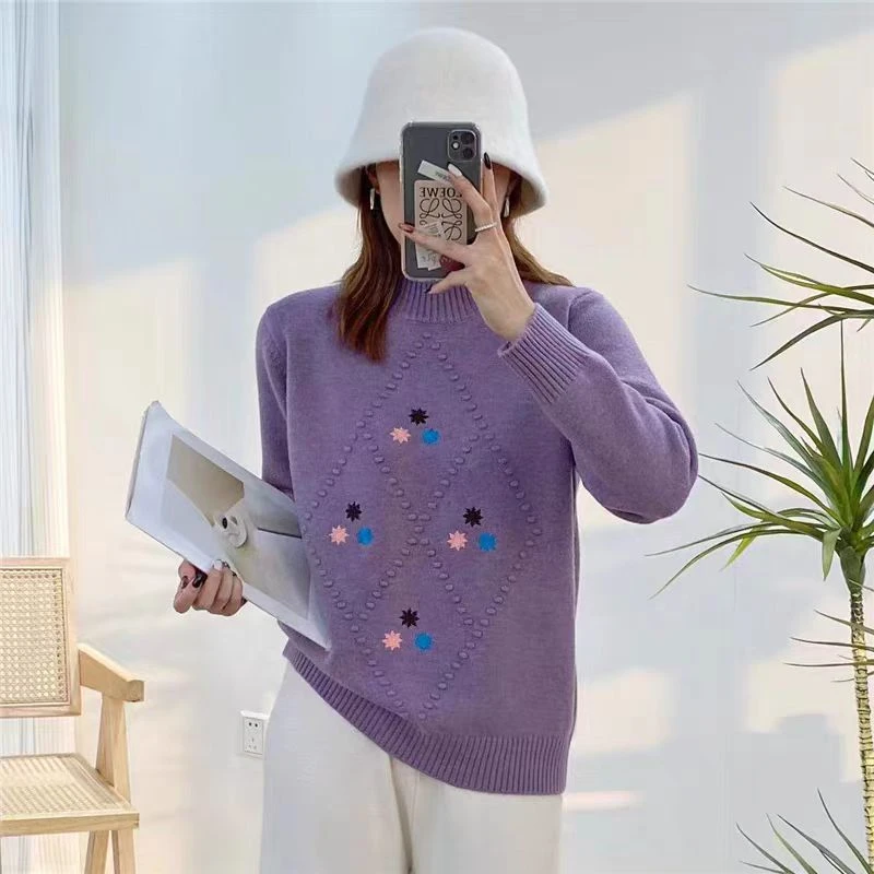 【芊泽花】2023秋冬款手工刺绣花色百搭圆领韩版针织毛衣套头加厚
