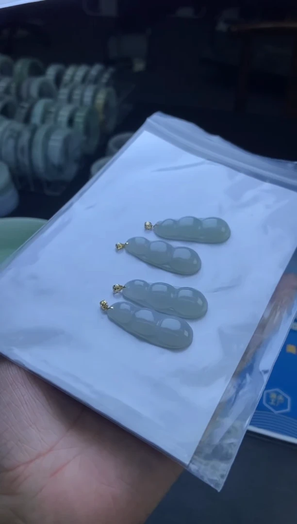 【闪购商品】翡翠挂件18K金镶嵌HJ0822-11-09多样性发一