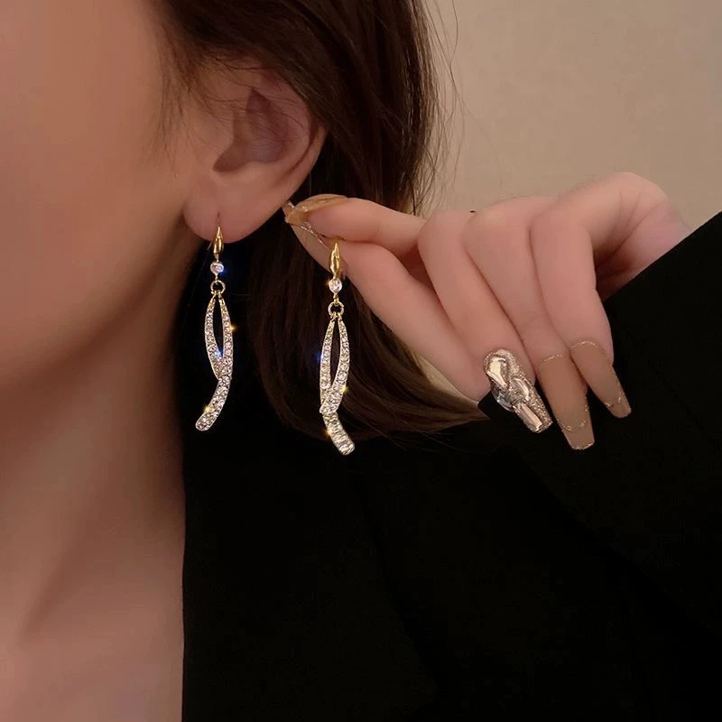 铜合金耳饰 【D23】 爆款时尚高级白色满镶流苏气质耳环