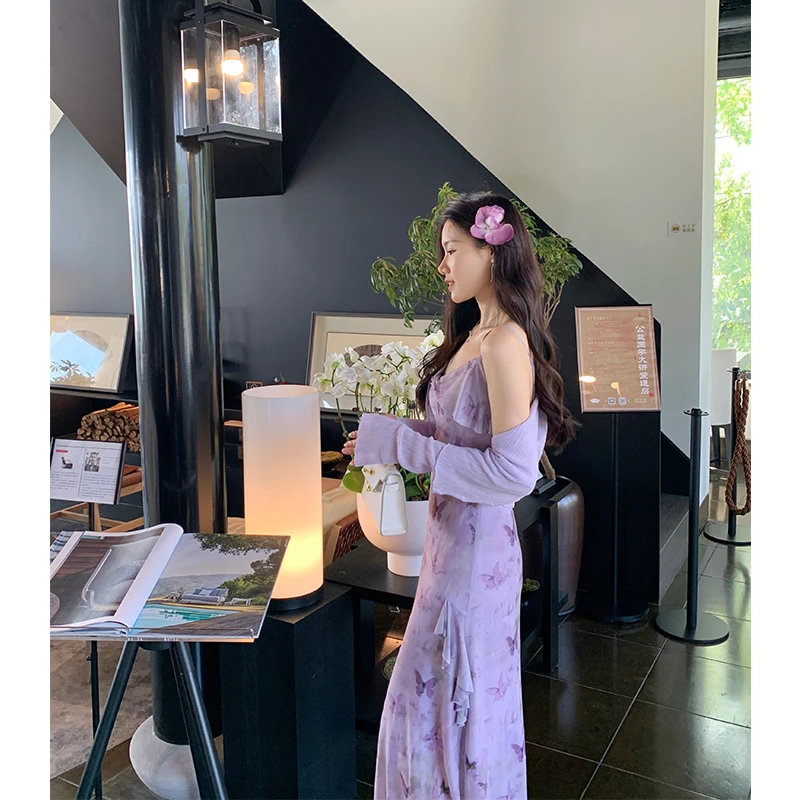 本希一眼钟情 晕染蝴蝶印花紫色吊带连衣裙+开衫