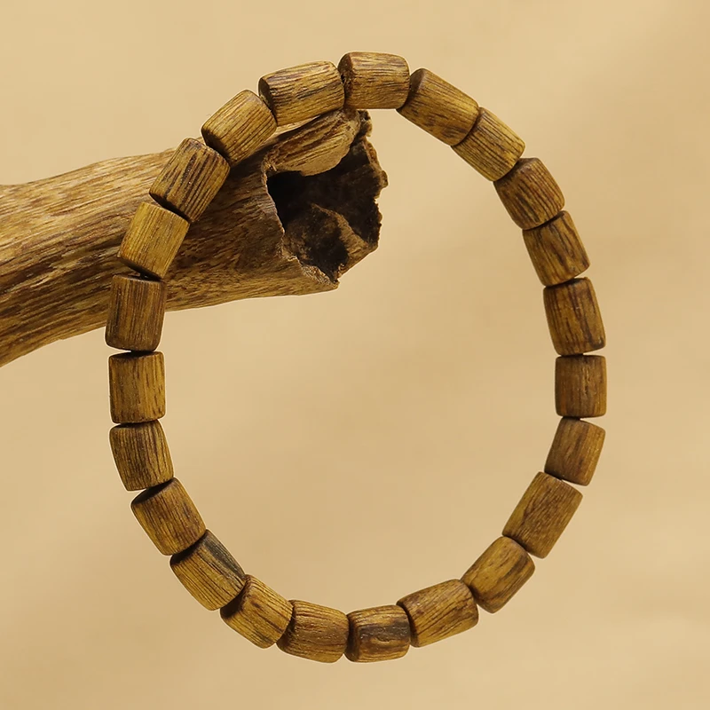 绿奇楠沉香随型单圈天然手串油脂香韵丰富