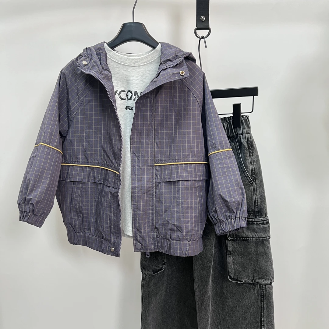 男童春秋上衣男孩中大童格子韩版拼接上衣冲锋衣外套9377