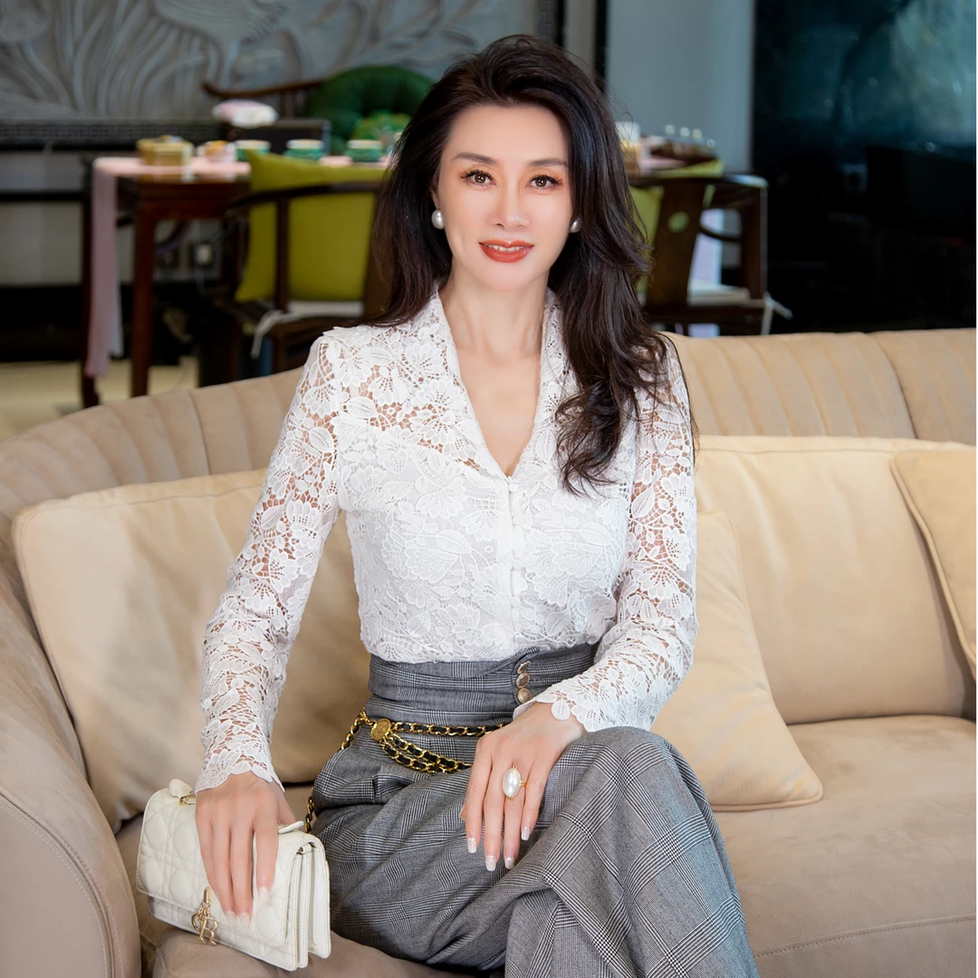 EDFNOT/杨红霞汝意FS复古水溶蕾丝衬衣FS-F24040