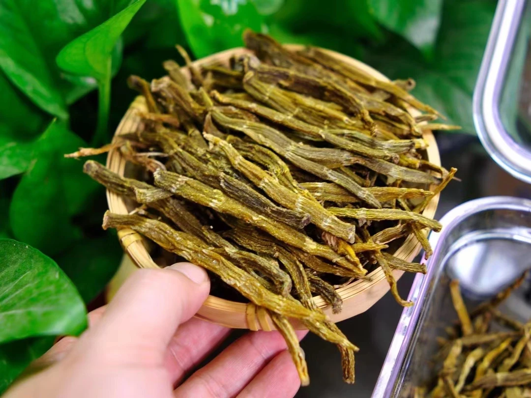 【小明推荐】石斛珍虫石斛条 石斛珍虫口参