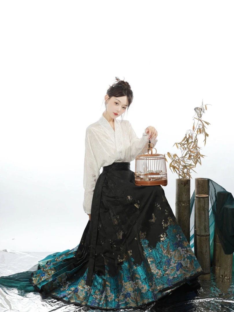 【蓝色秘境】仿妆花明制日常四季款一片式马面裙中式国风2025新款