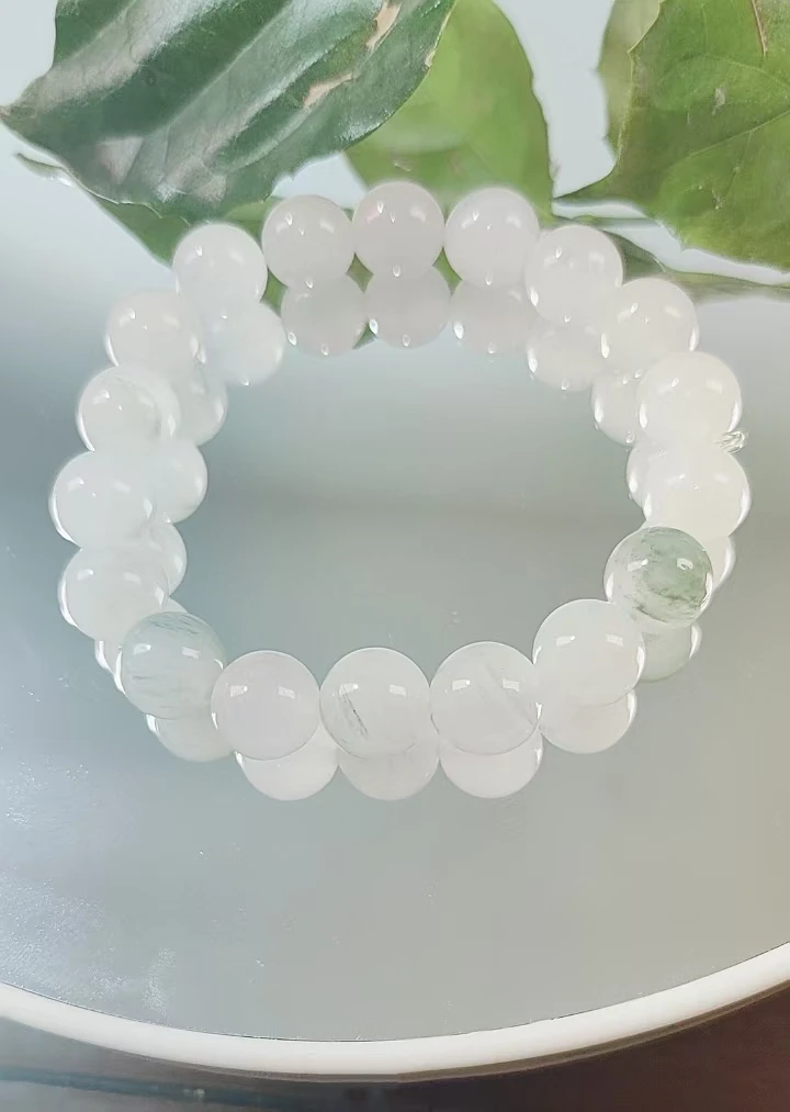 新疆天然天山翠女款气质百搭精美素圈手串